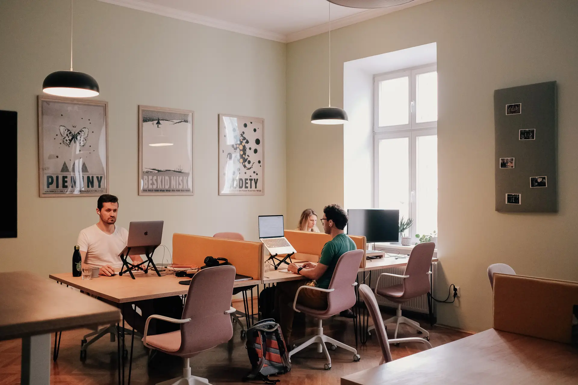 Discover the Vibrant Coworking Scene in Krakow: Work, Socialize, and Explore