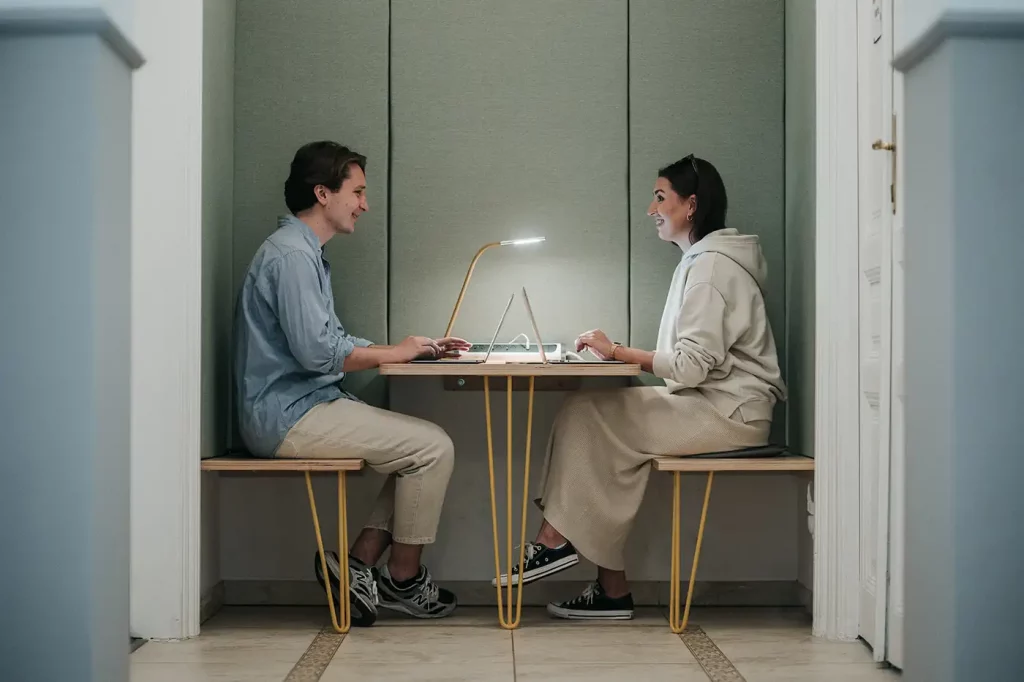 Startup office ideas - serviced offices and meeting rooms